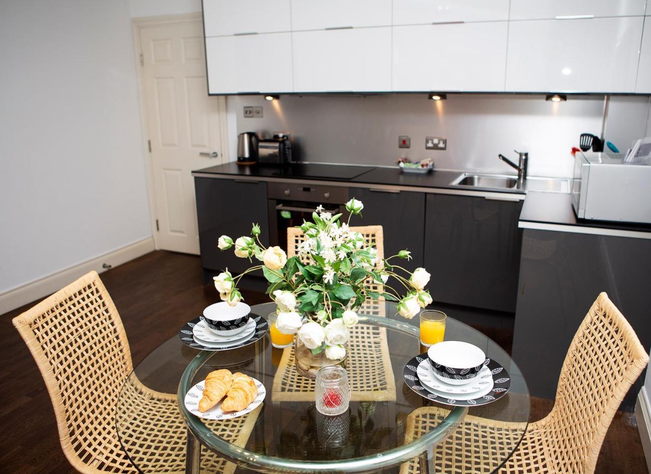 Apt 2, Trafalgar Square 2Nd Floor By Indigo Flats Londýn Exteriér fotografie