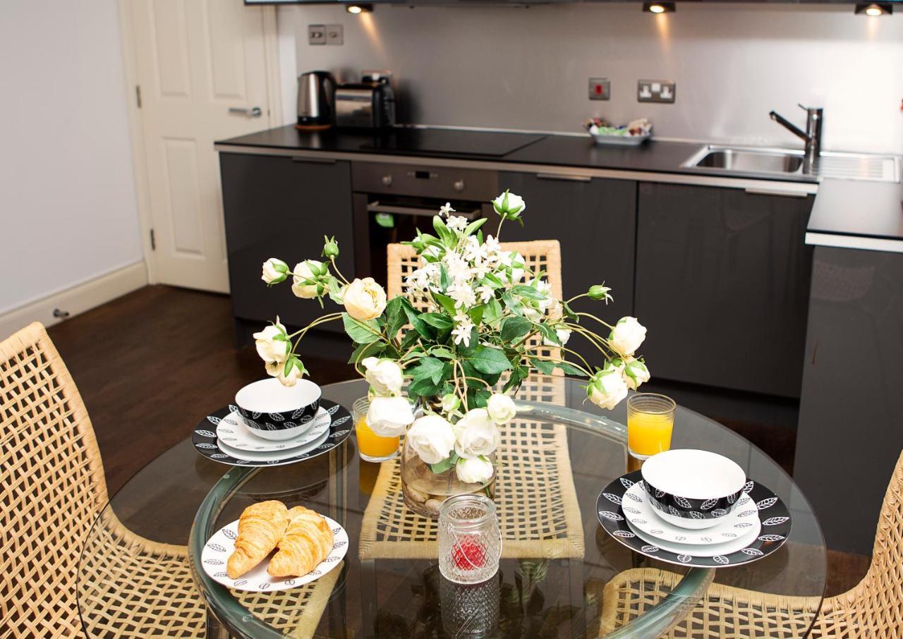 Apt 2, Trafalgar Square 2Nd Floor By Indigo Flats Londýn Exteriér fotografie