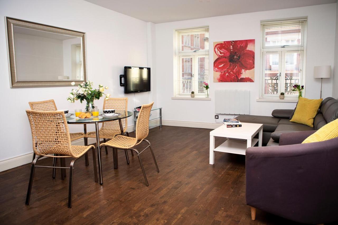 Apt 2, Trafalgar Square 2Nd Floor By Indigo Flats Londýn Exteriér fotografie